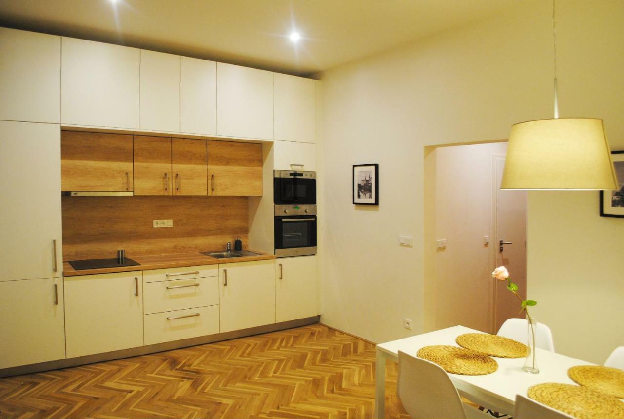Apartment Centre In Style