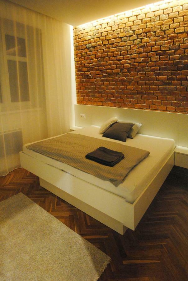 Apartment Centre In Style