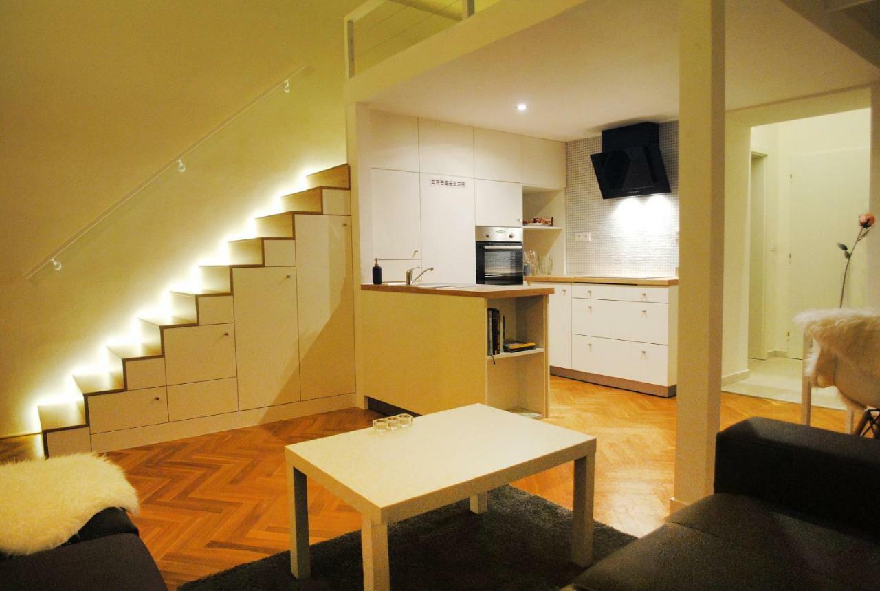 Centre In Style Apartment *